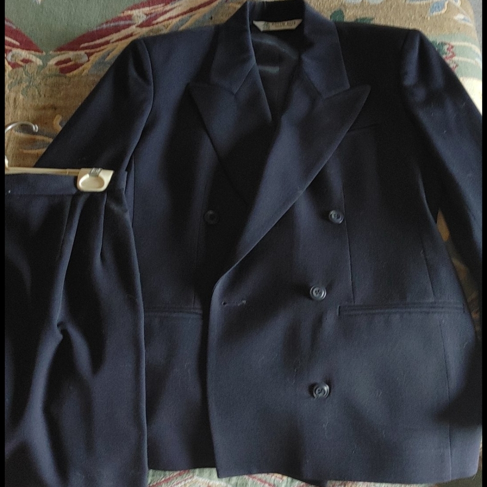 Suit - Picture 2 of 2
